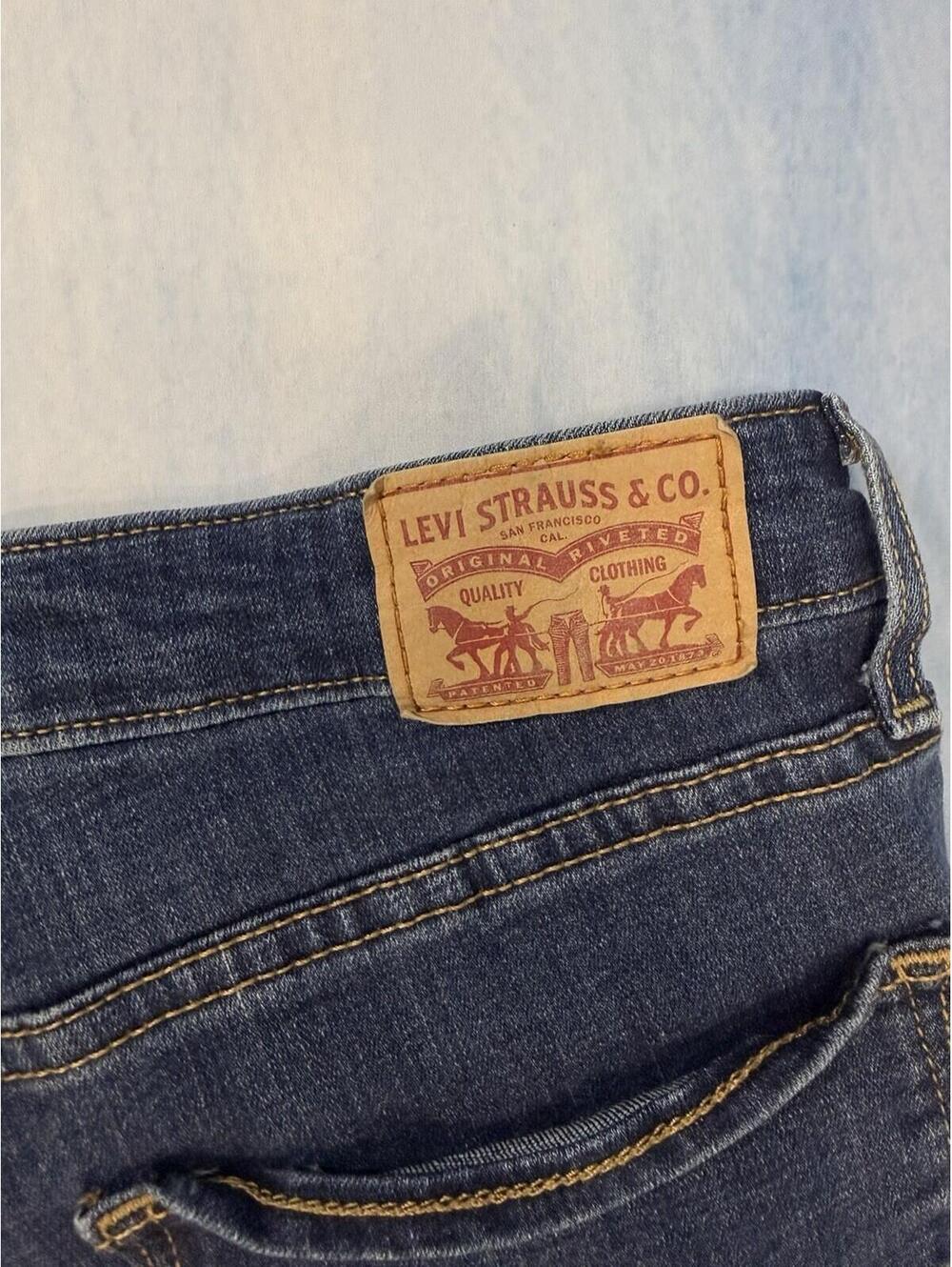 Levis 725 High Rise Bootcut Jeans 32 Women's Dark Blue Wash Size 32 - Picture 13 of 16